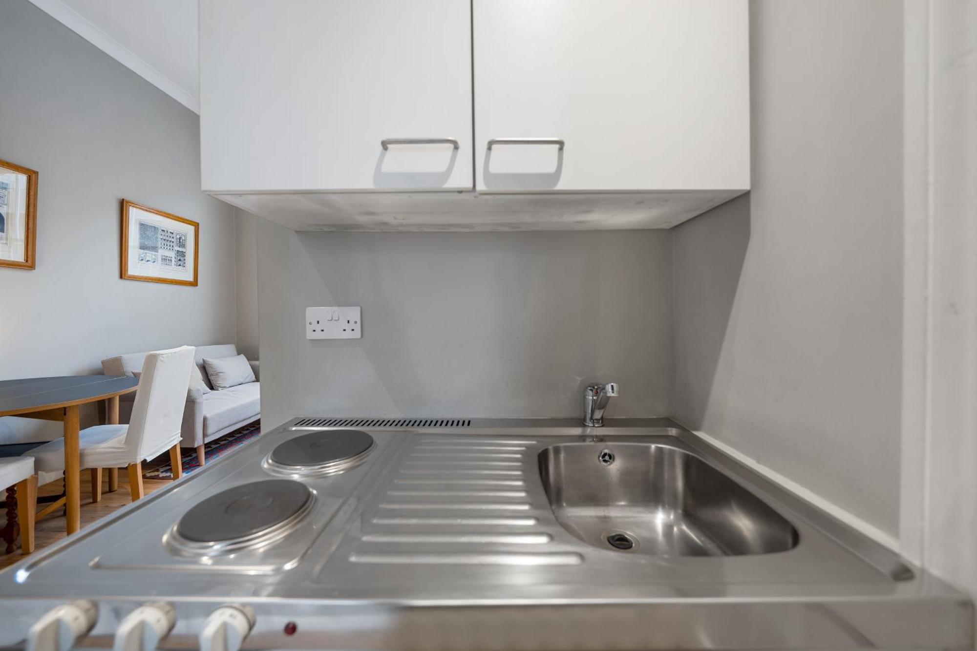 Fulham Road Apartment *